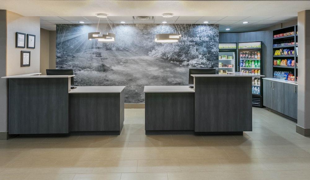 萨尔弗斯普林斯拉昆塔套房酒店 热萨尔弗斯普林斯 外观 照片